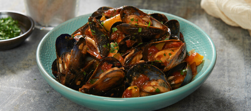 Italian Mussels in Garlic Marinara Sauce