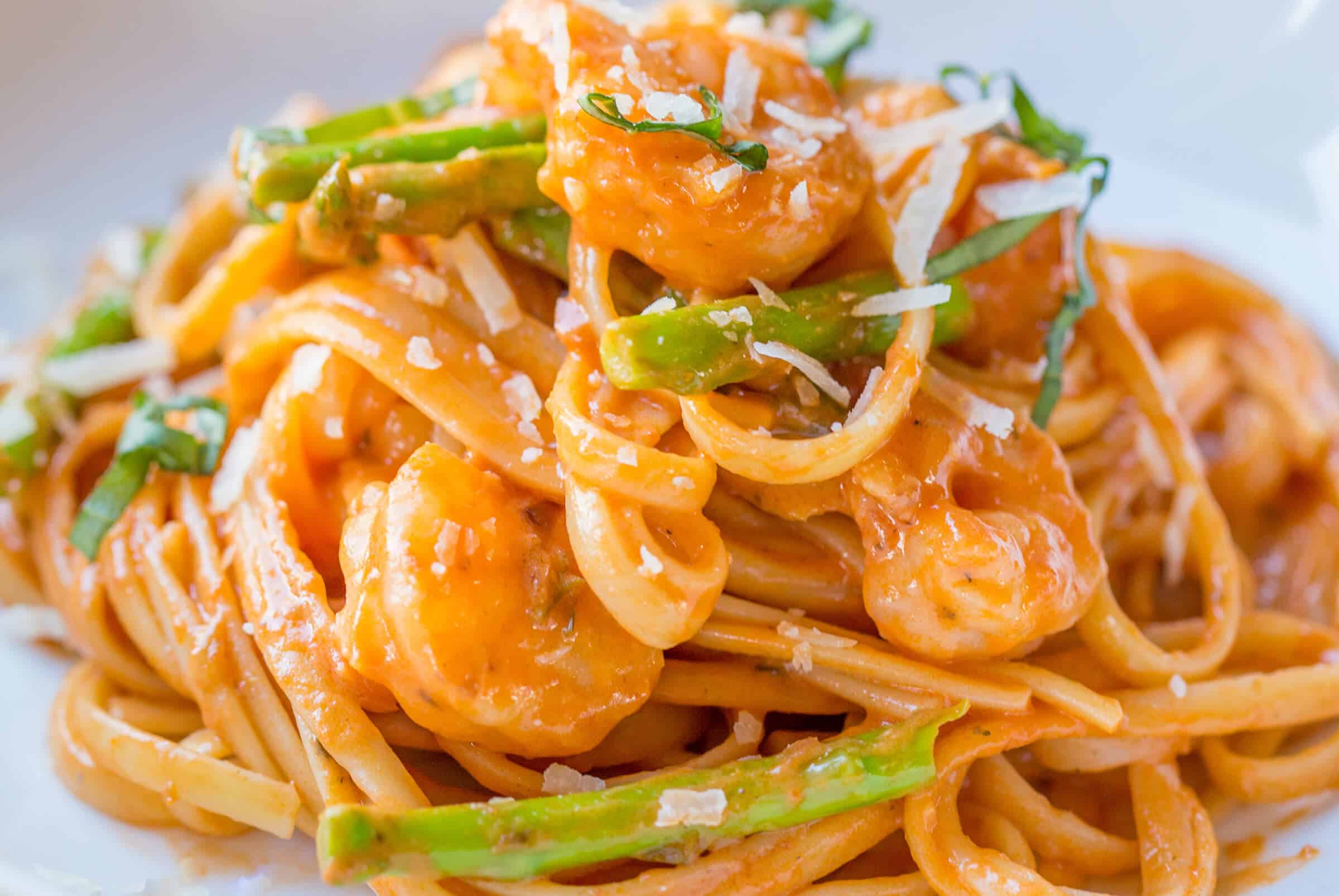 Shrimp Alfredo Pasta Recipes | Bertolli® - Bertolli