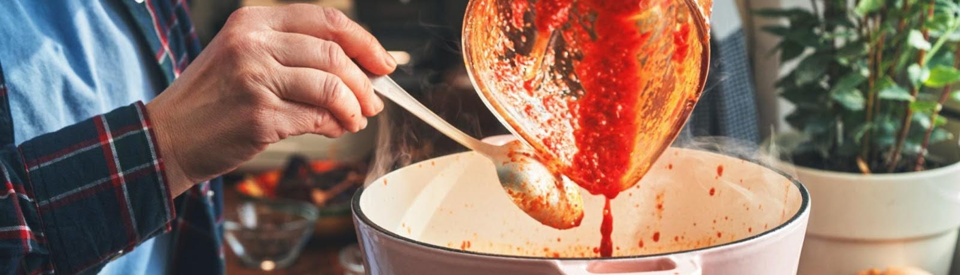 9 Delicious Ways to Use Leftover Pasta Sauce